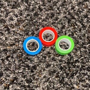 ✨Free with purchase- Colorful Kids Toy Rings Set